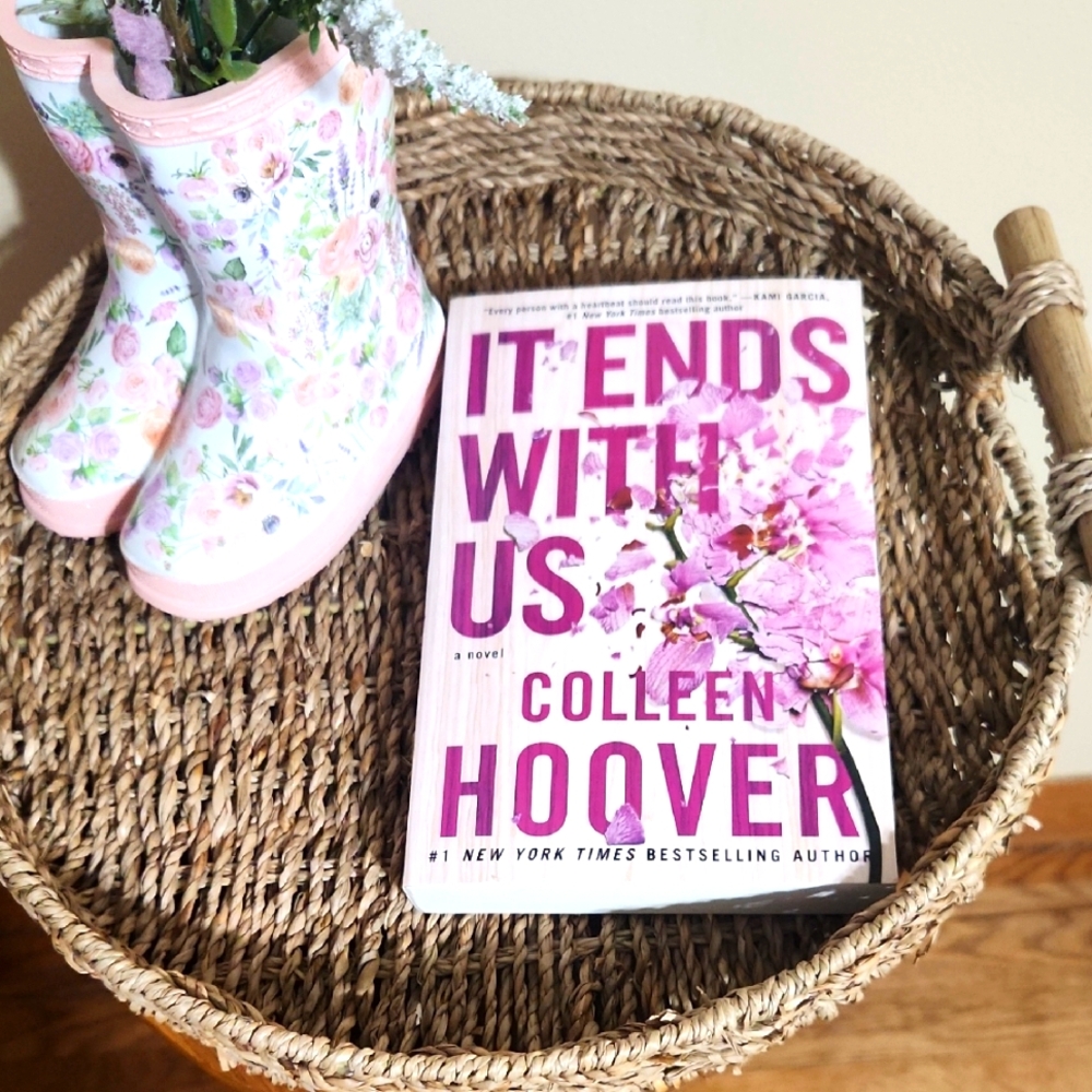 IT ENDS WITH US novel